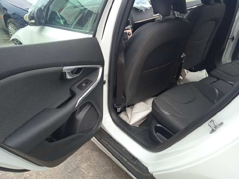 volvo v40 cross country del año 2016