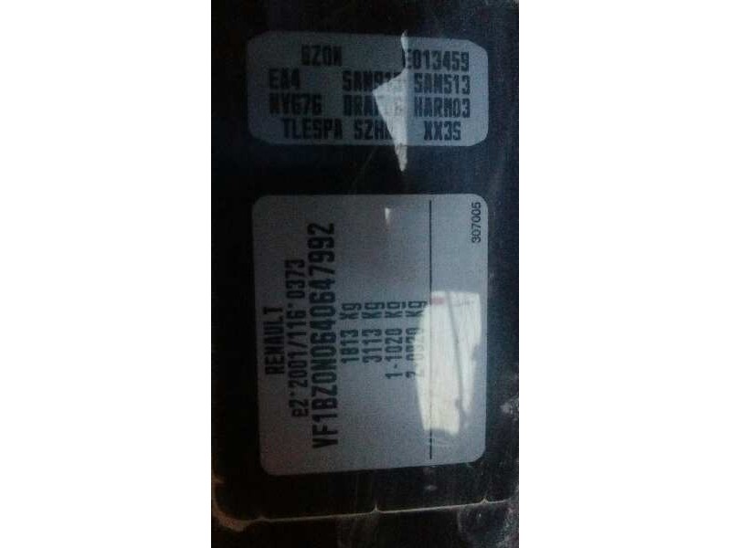 renault megane iii berlina 5 p del año 2008