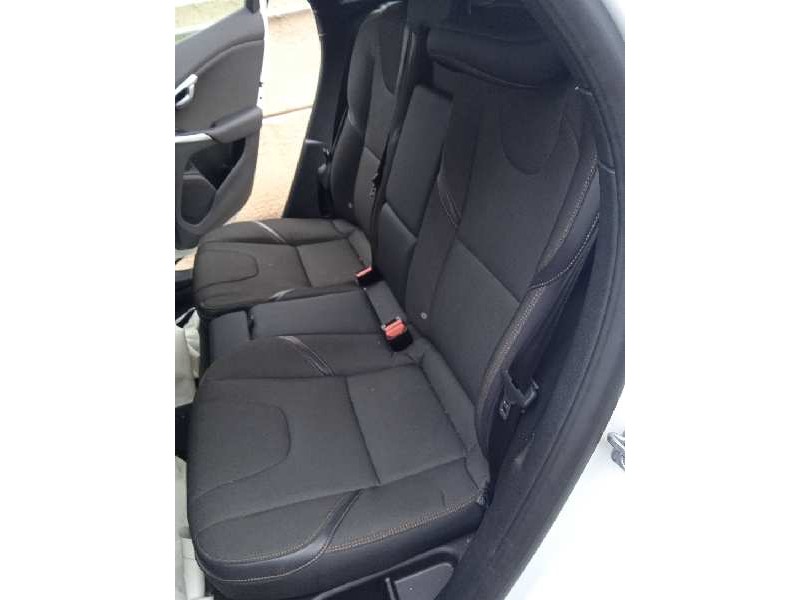 volvo v40 cross country del año 2016