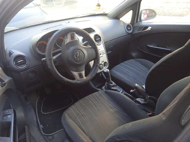 opel corsa d del año 2007