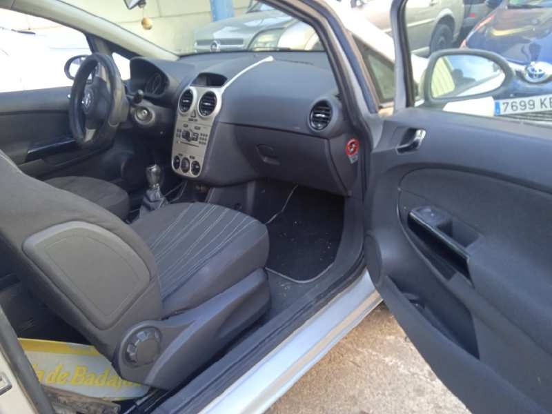 opel corsa d del año 2007