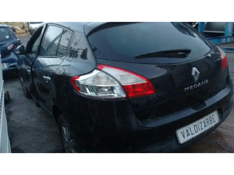 renault megane iii berlina 5 p del año 2008