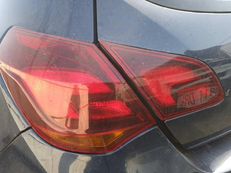 opel astra j lim. del año 2011