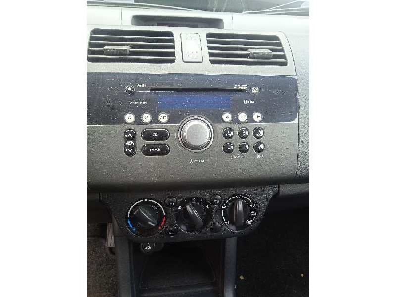 suzuki swift berlina (mz) del año 2010