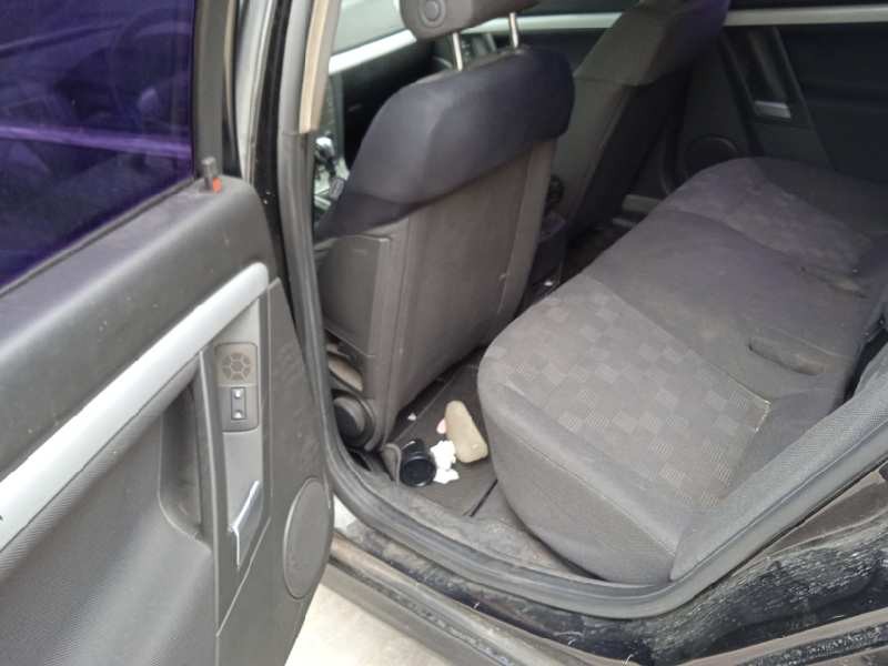 opel vectra c berlina del año 2005