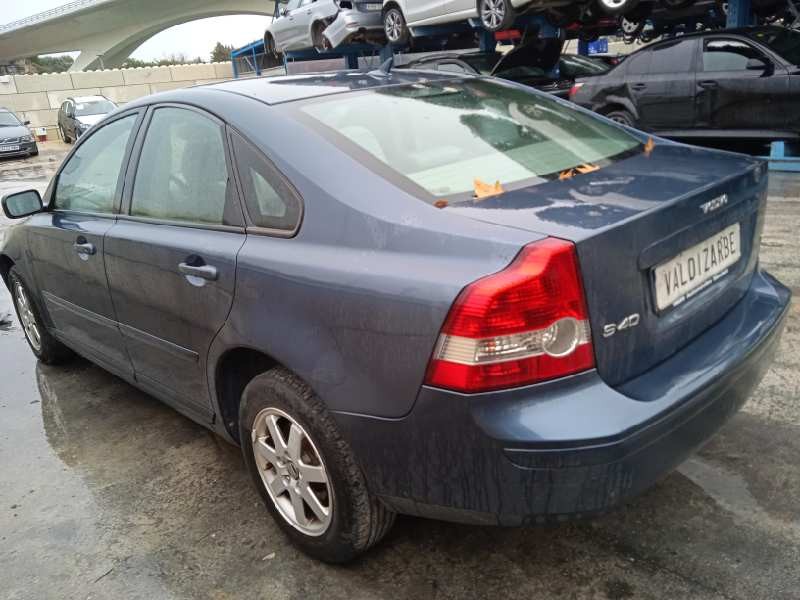 volvo s40 berlina del año 2005