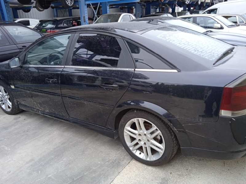 opel vectra c berlina del año 2005