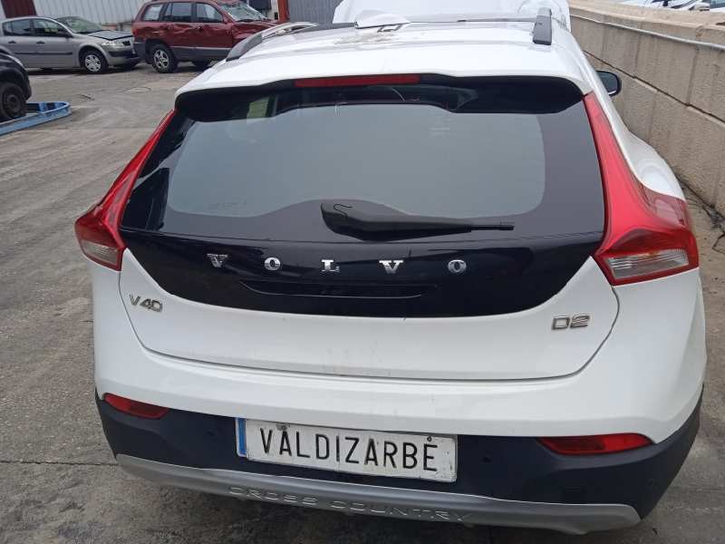 volvo v40 cross country del año 2016