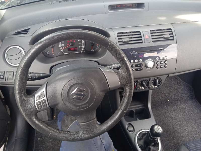 suzuki swift berlina (mz) del año 2010