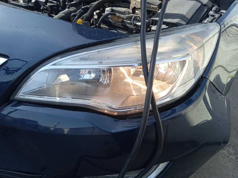 opel astra j lim. del año 2011