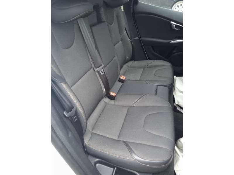 volvo v40 cross country del año 2016