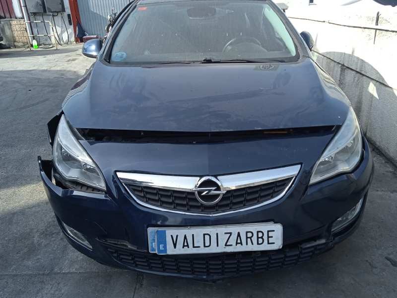 opel astra j lim. del año 2011