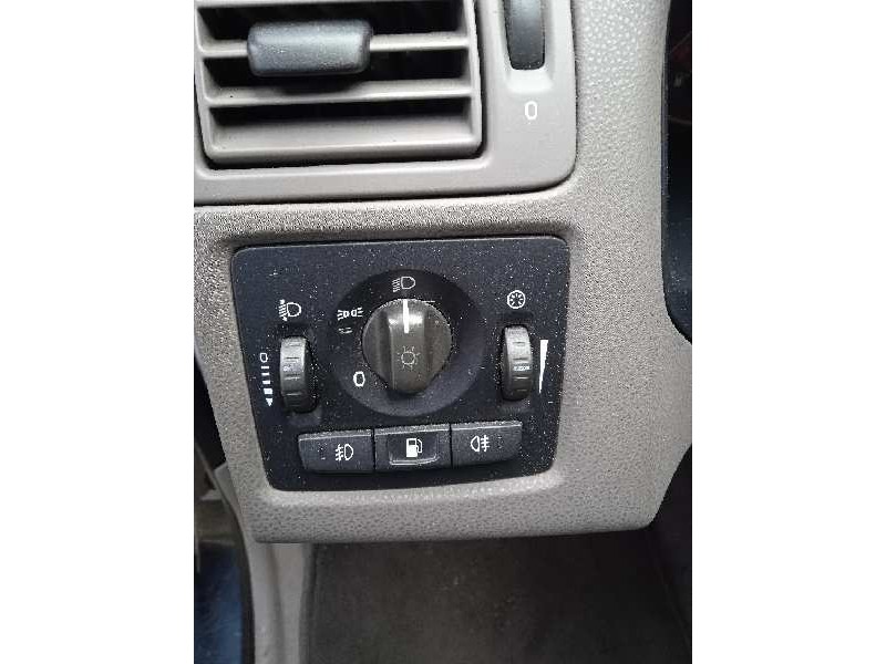 volvo s40 berlina del año 2005