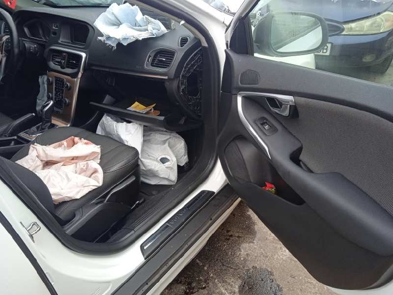 volvo v40 cross country del año 2016