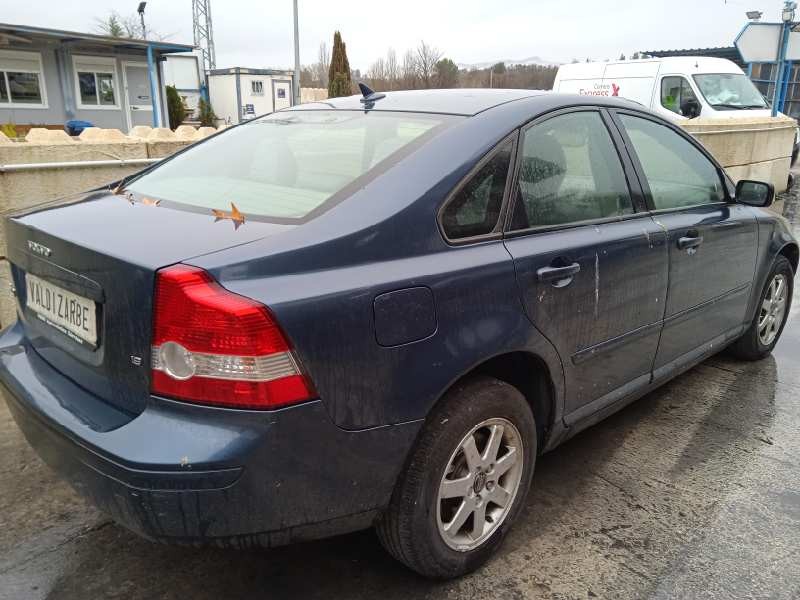 volvo s40 berlina del año 2005