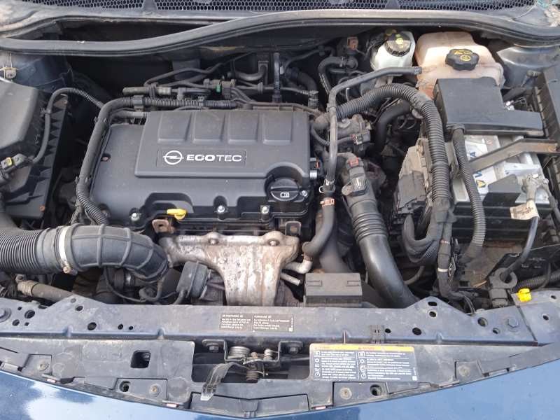 opel astra j lim. del año 2011