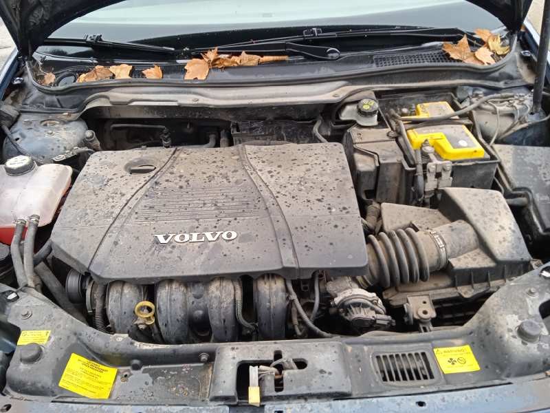 volvo s40 berlina del año 2005