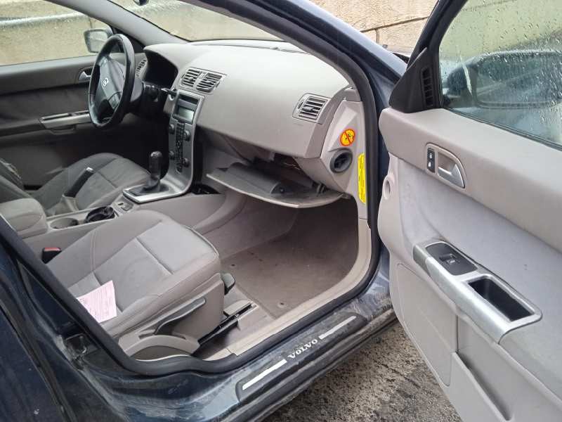 volvo s40 berlina del año 2005