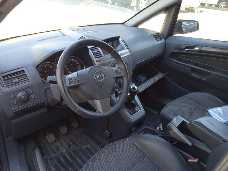 opel zafira b del año 2005
