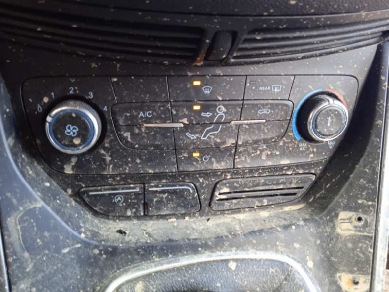 ford kuga (cbs) del año 2017