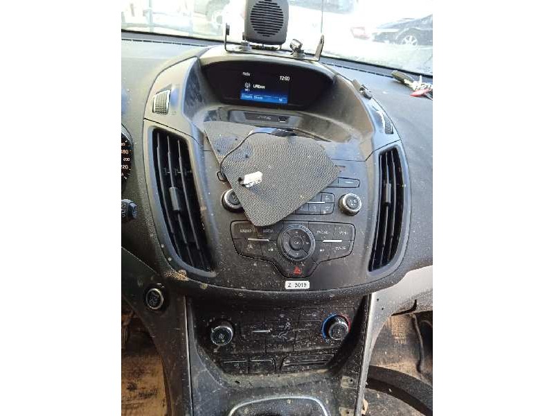 ford kuga (cbs) del año 2017