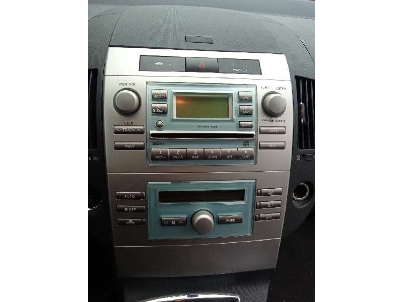 toyota corolla verso (r1) del año 2006