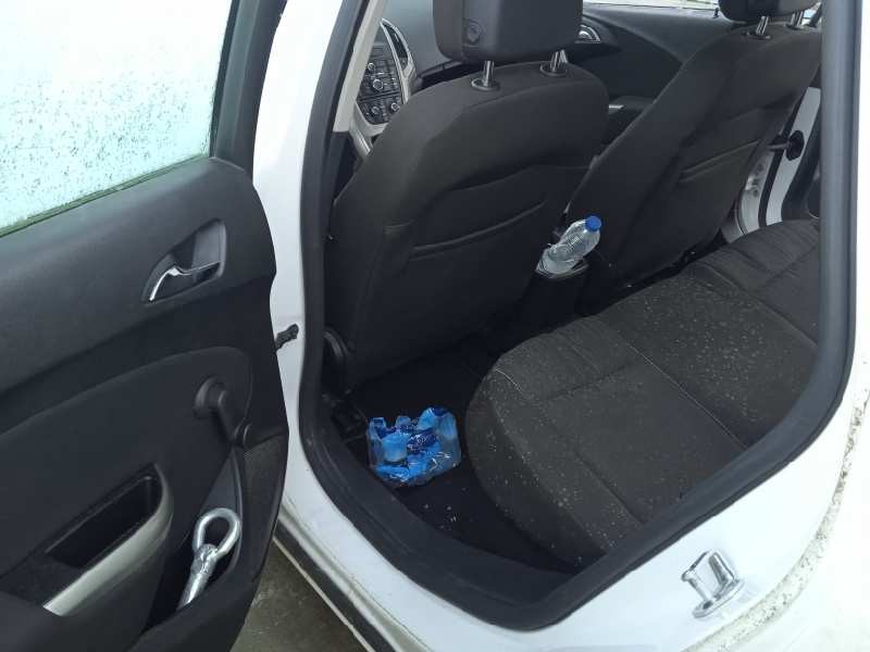 opel astra j lim. del año 2011