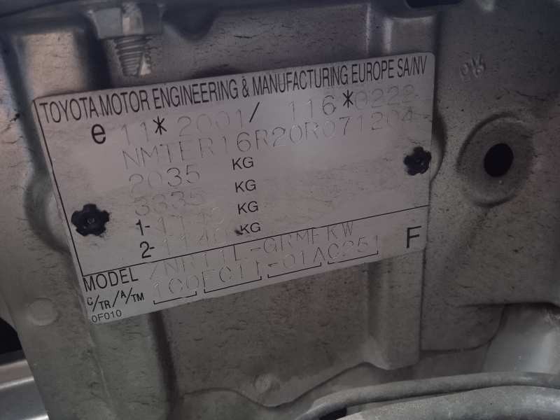 toyota corolla verso (r1) del año 2006