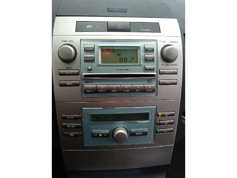 toyota corolla verso (r1) del año 2006