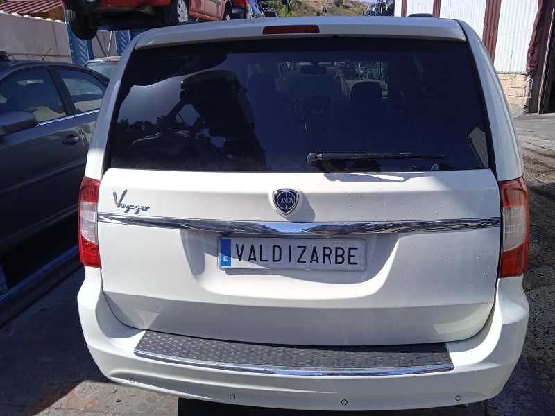 lancia voyager (404) del año 2011