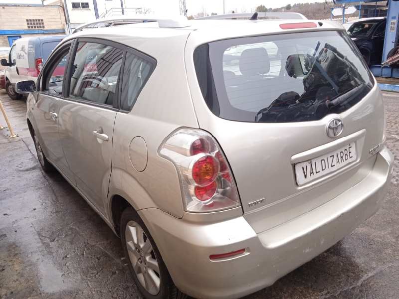 toyota corolla verso (r1) del año 2006