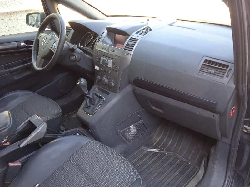 opel zafira b del año 2005
