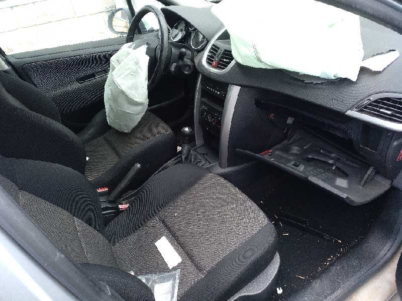 peugeot 207 del año 2007