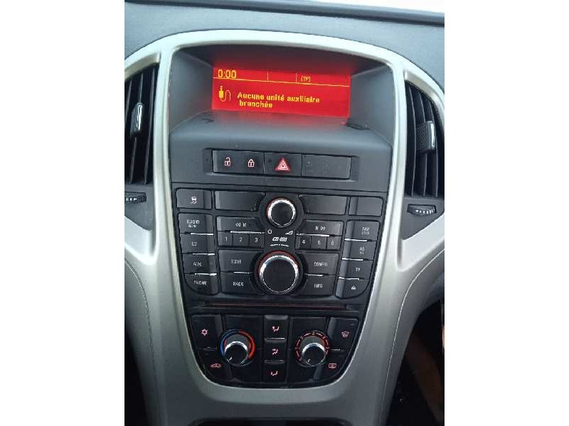 opel astra j lim. del año 2011