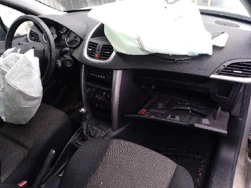 peugeot 207 del año 2007