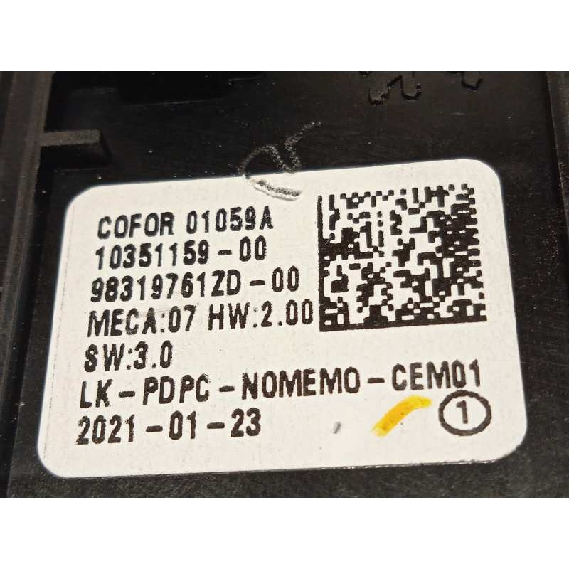 Recambio de mando elevalunas delantero izquierdo para peugeot 5008 active referencia OEM IAM 98319761ZD  
