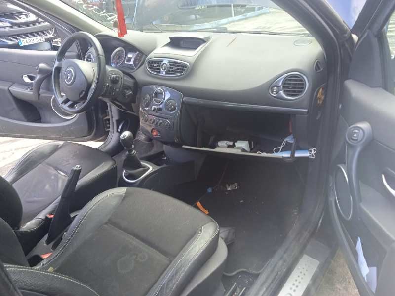 renault clio iii del año 2006