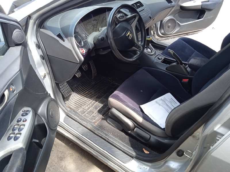 honda civic berlina 5 (fk) del año 2006