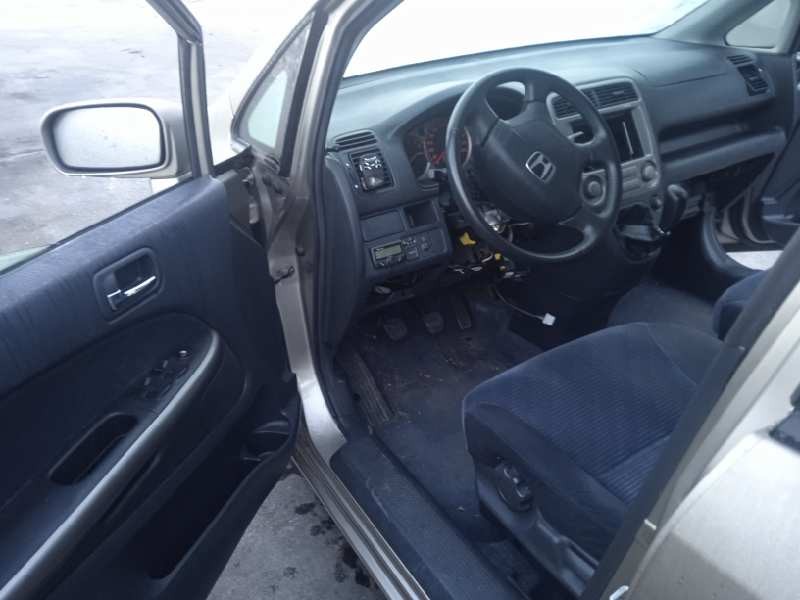 honda stream (rn1/3) del año 2002