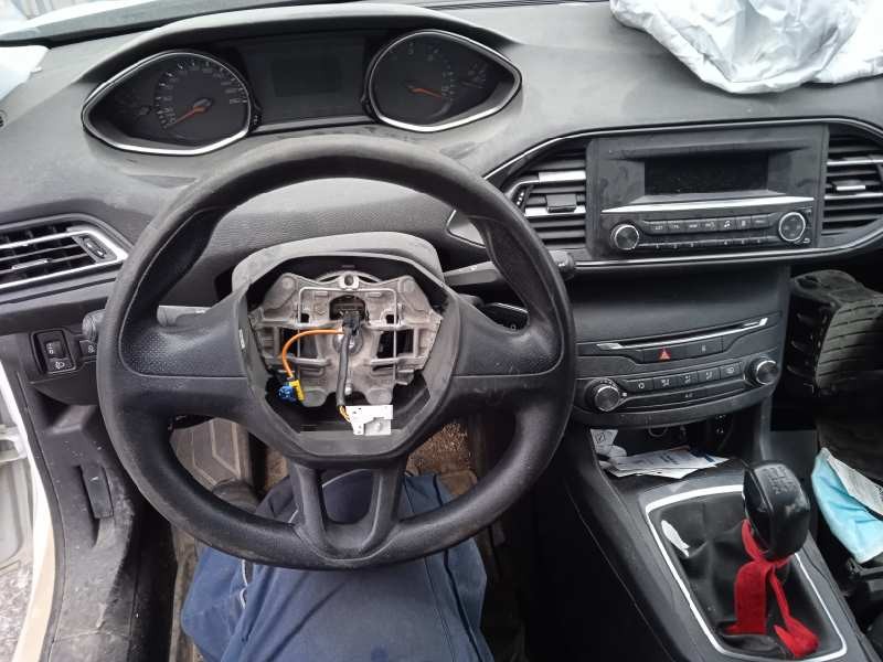 peugeot 308 del año 2016