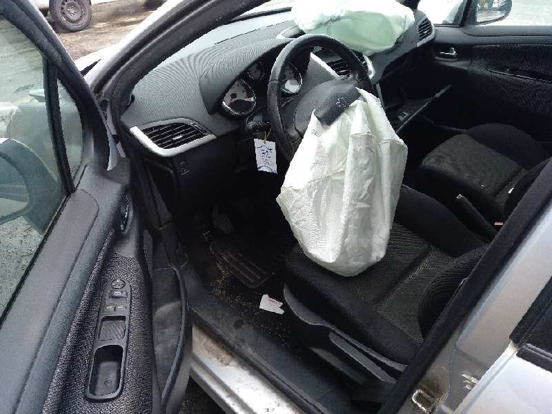 peugeot 207 del año 2007