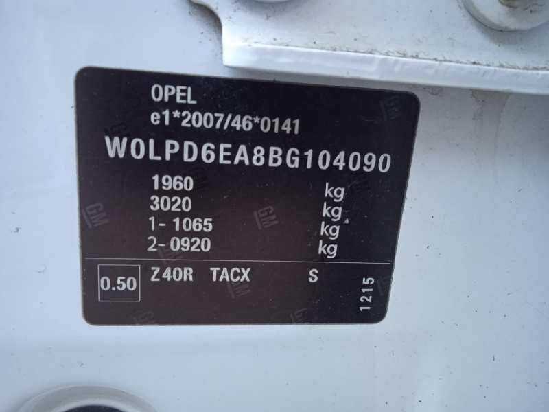 opel astra j lim. del año 2011