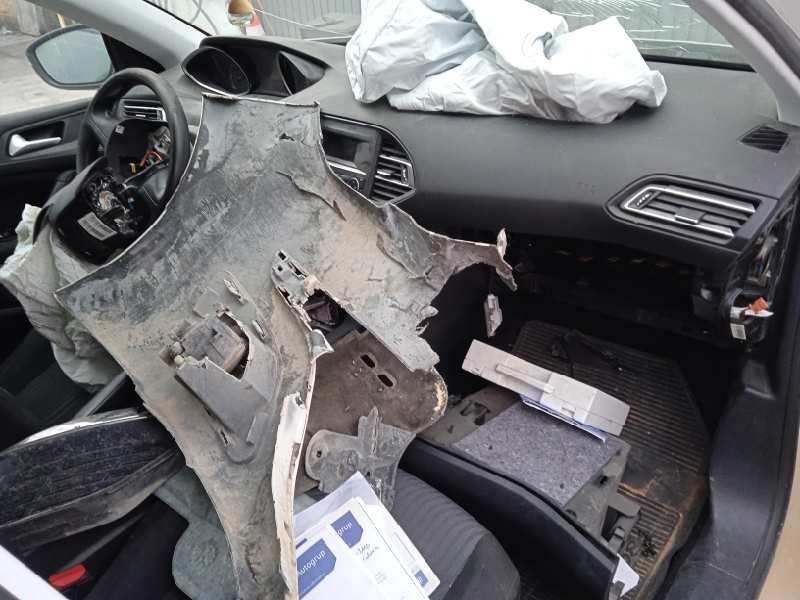 peugeot 308 del año 2016