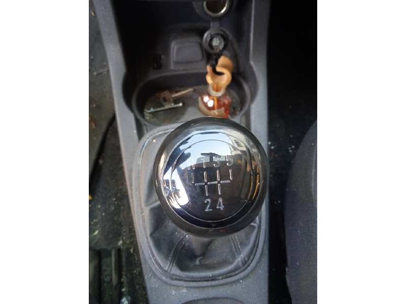 opel corsa d del año 2011