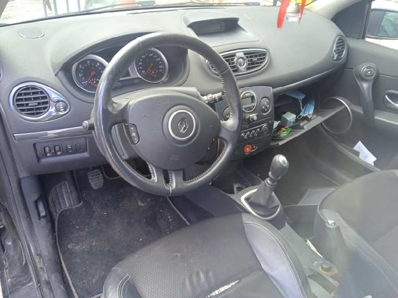 renault clio iii del año 2006