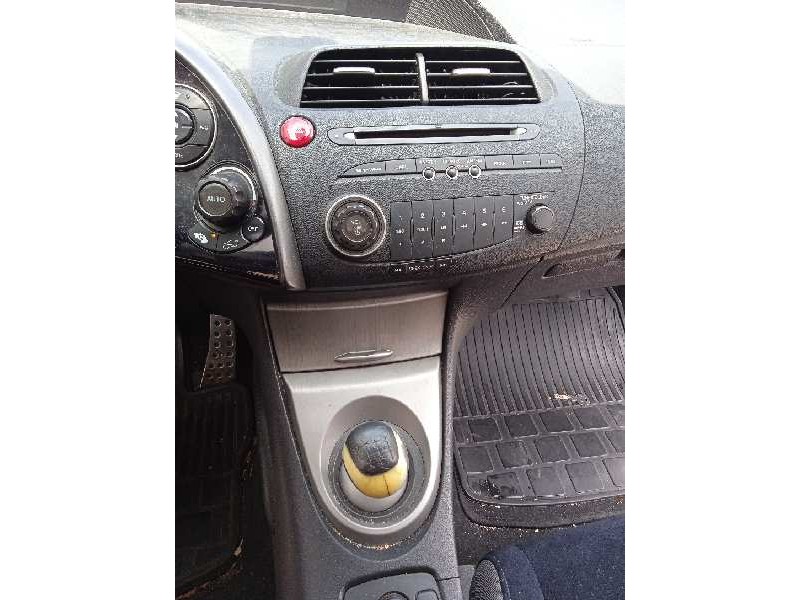 honda civic berlina 5 (fk) del año 2006