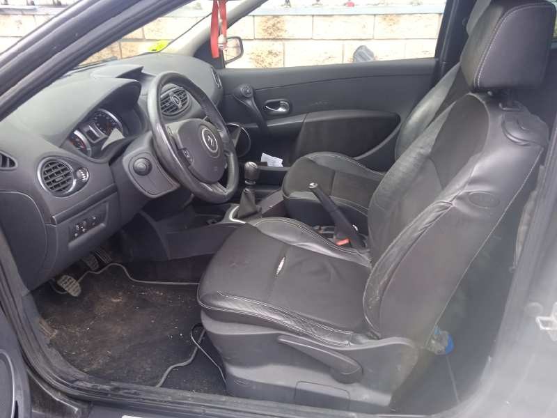 renault clio iii del año 2006