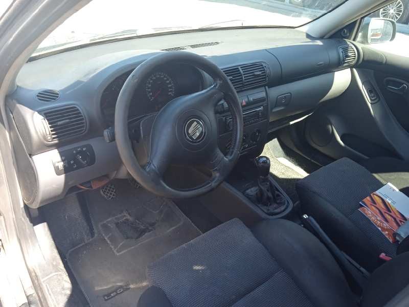 seat leon (1m1) del año 2002