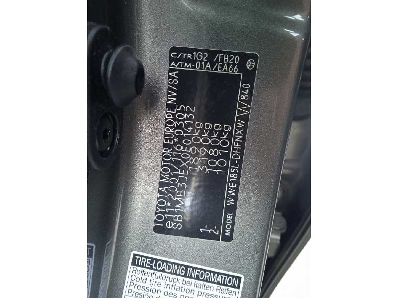 toyota auris del año 2017