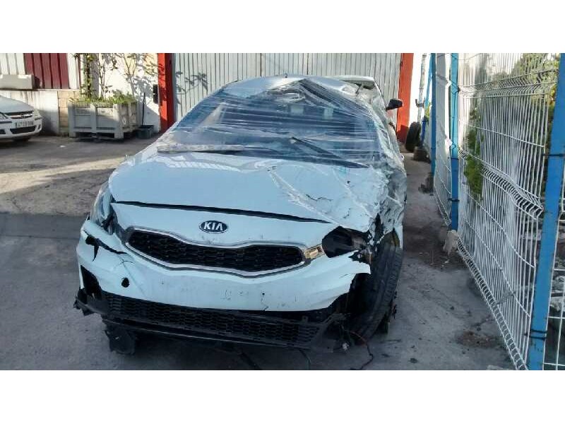kia pro_cee´d ( ) del año 2013